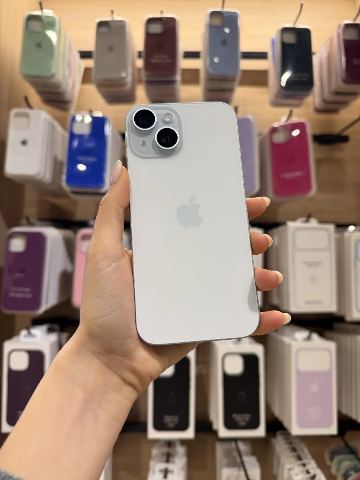 IPHONE 15 128
